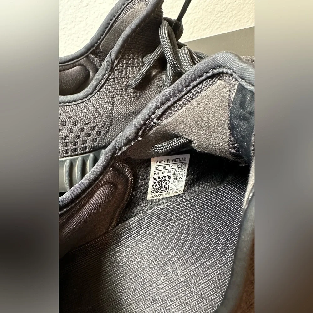 Unisex Adidas YEEZY BOOST 350 V2